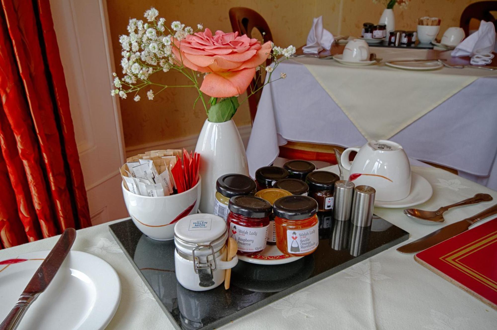 Holcombe House Guest House Llandudno Luaran gambar